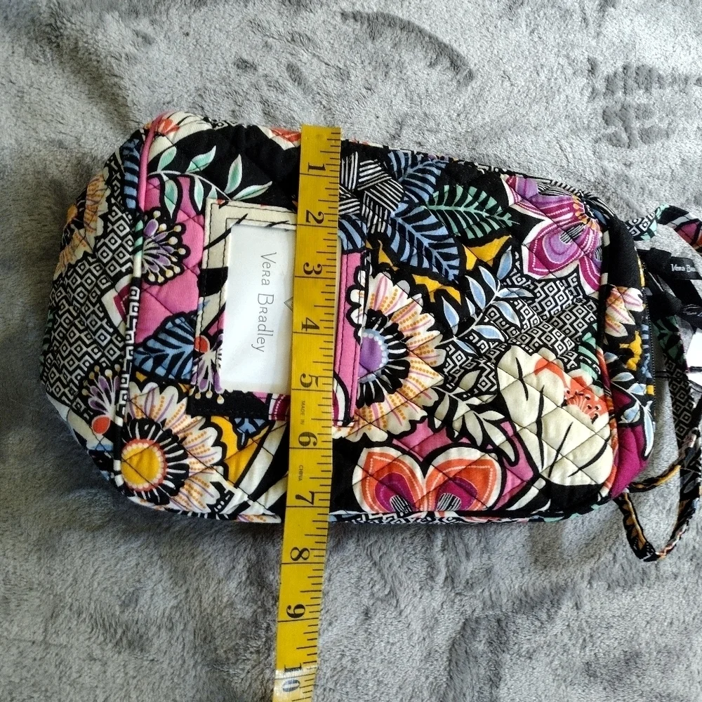 VERA BRADLEY NWT Lunch Bunch lunchbox Kauai Floral